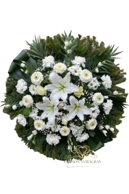 80cm Álló koszorú vegyes virágból fehér színben középen liliommal